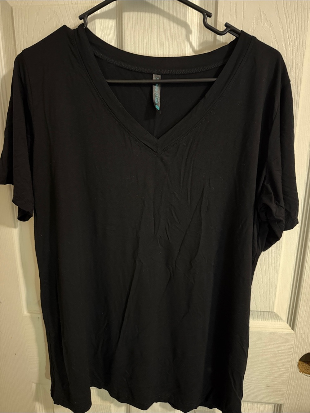 Women's Black V-Neck Short Sleeve Tee